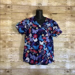 Women’s Zoe + Chloe medium butterfly scrub top